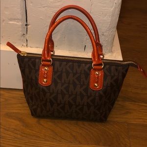 Michael Kors purse, lightly used!